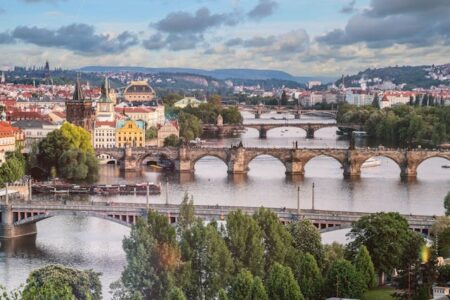 Pierwszy zagraniczny wyjazd dziecka - Praga jako dobry start